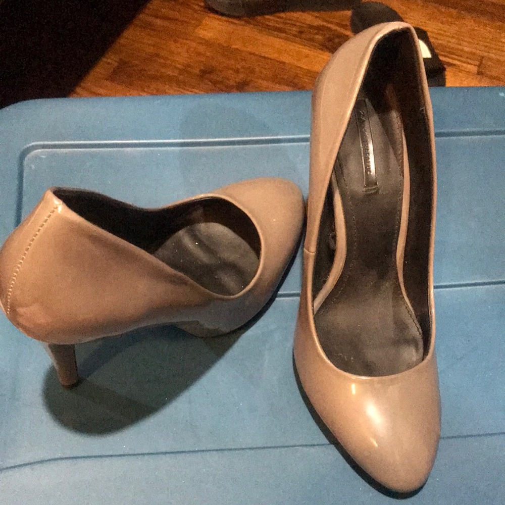 Elegant Women's Heels in Taupe